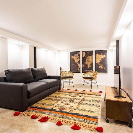 Luxurious Apartment - 4Br-12P - Bastille-Voltaire Paris Luaran gambar